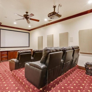 Game Room-Home Theatre00007